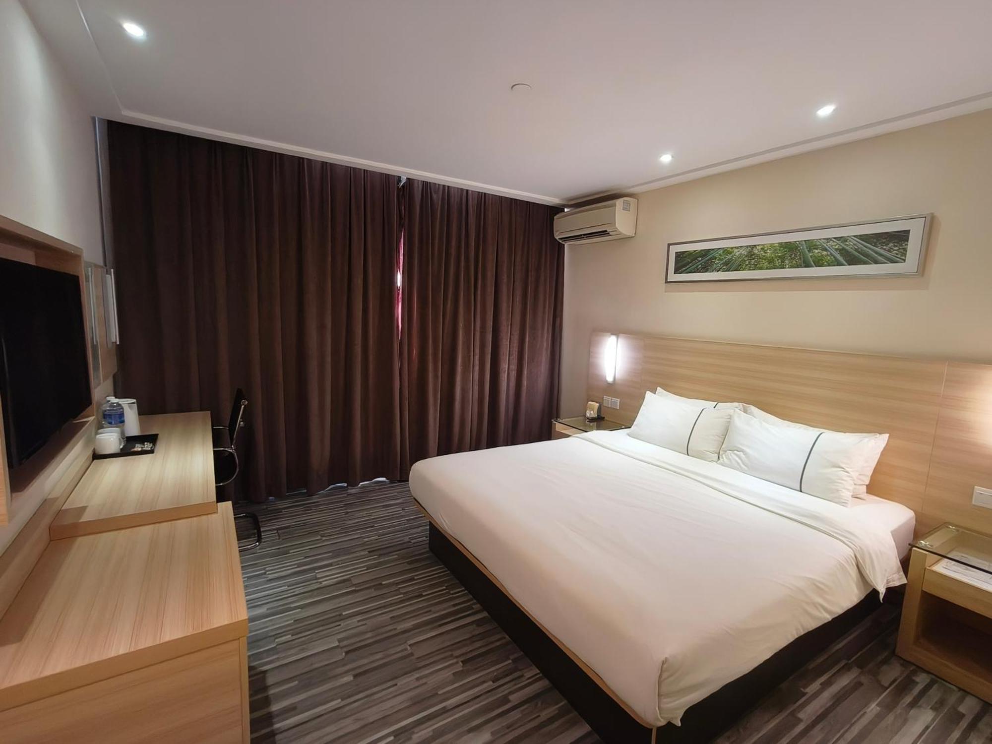 Hotel Comfort Center 3*